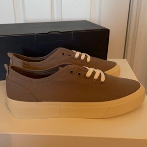 Everlane Forever Sneaker in Clay